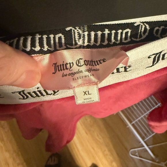 Juicy Couture Pink Velour Women's Shorts size xl - Picture 4 of 4